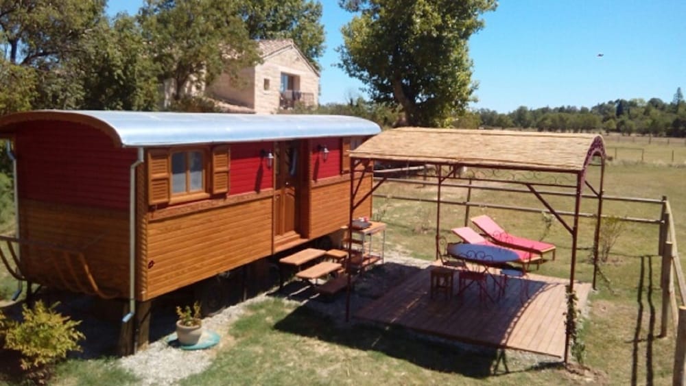 Roulotte La Nanouche in Le Cailar, France