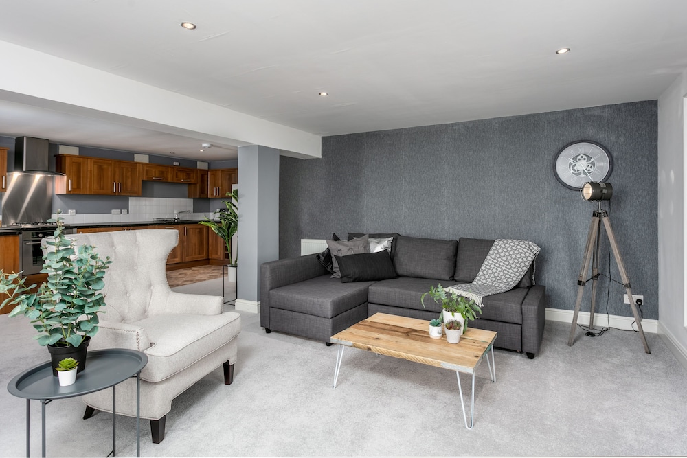 Granary Suite No22 Donnini Apartments — 4-Star Luxury Hotel in Ayr, United Kingdom