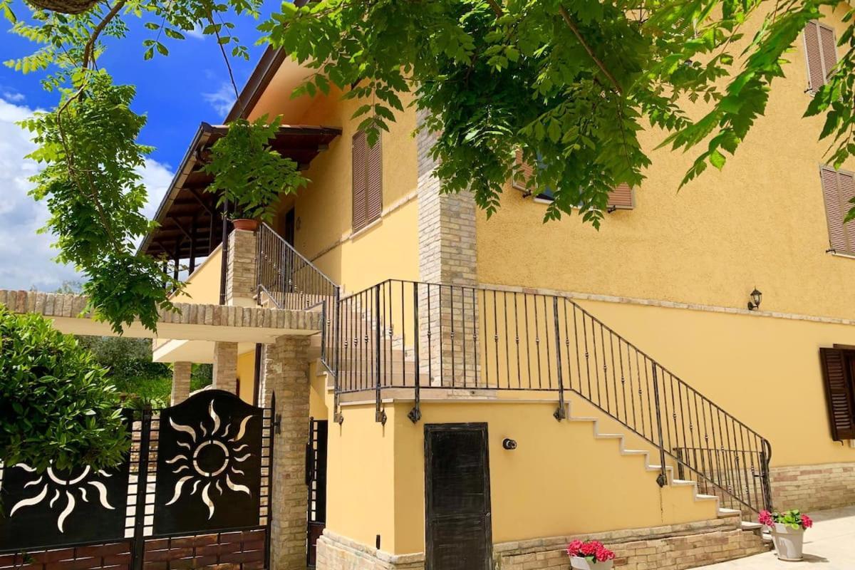Flowery House — 4-Star Luxury Hotel in Miglianico, Italy