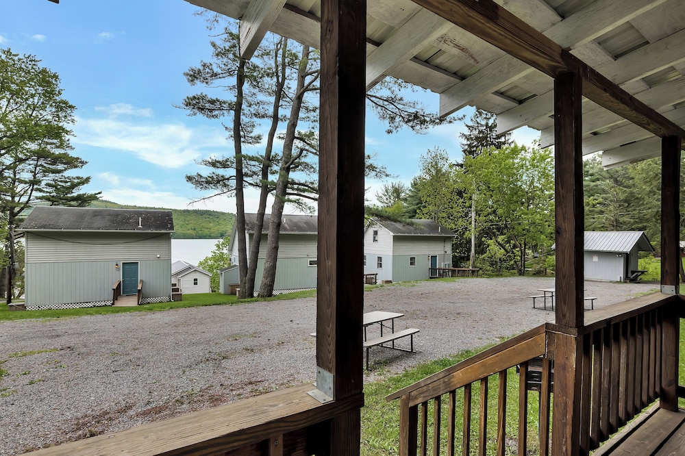 Bayside Inn & Marina - photo 121