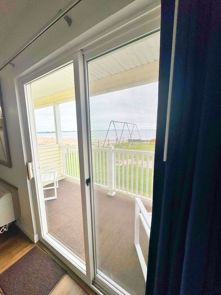 Beachcomber of Mackinaw - photo 51