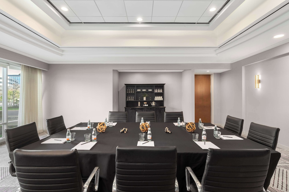 Hampton Inn & Suites Downers Grove Chicago - photo 47
