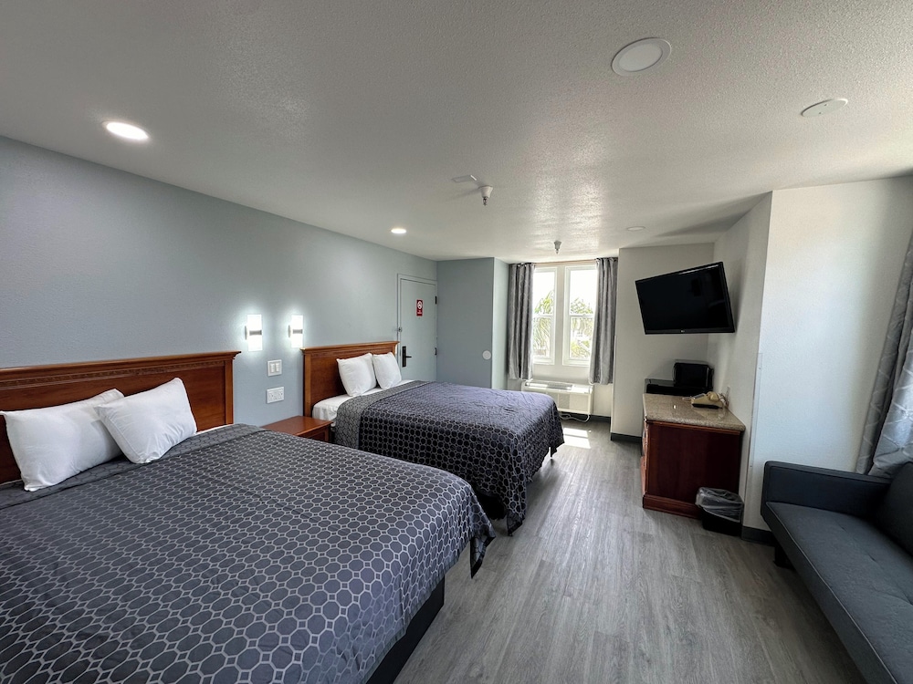 Motel Santa Cruz - photo 13