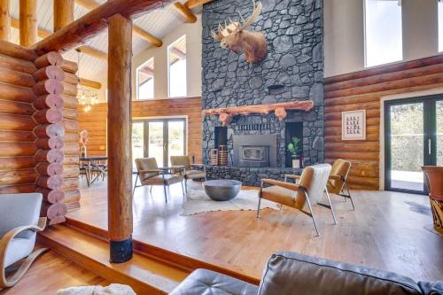 Red Hawk Ridge SD Mag Design Winner — Alpine — photo 2