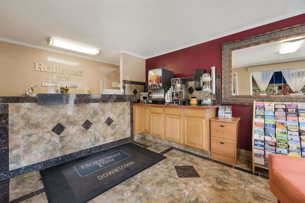 Rodeway Inn Flagstaff Downtown - photo 3