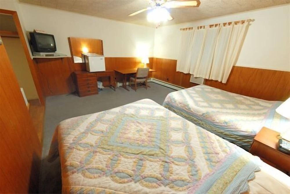 The Riverside Inn - photo 12