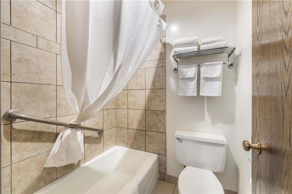 Best Western Angus Inn - photo 35