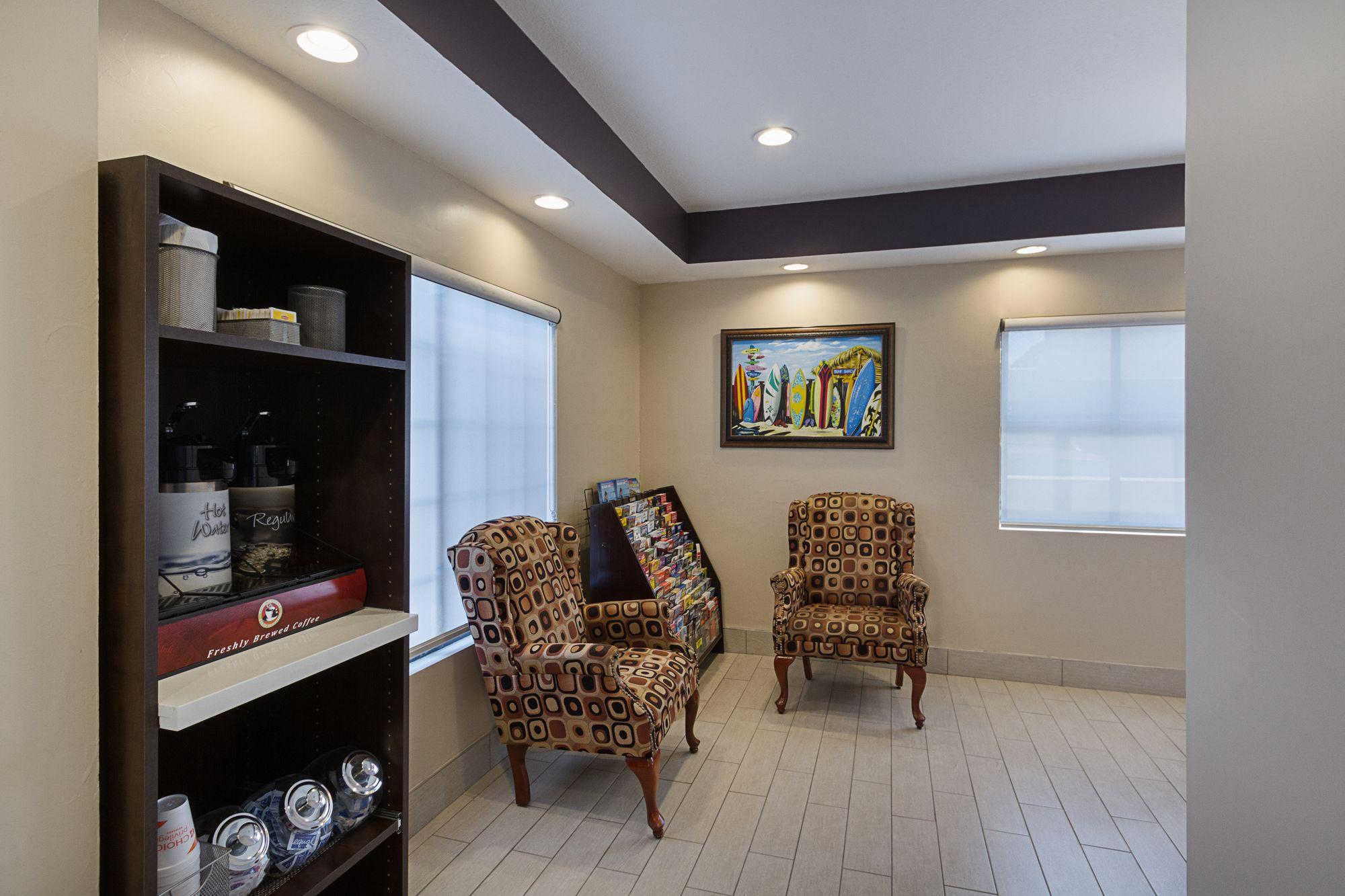 Quality Inn & Suites Huntington Beach Fountain Valley - photo 7