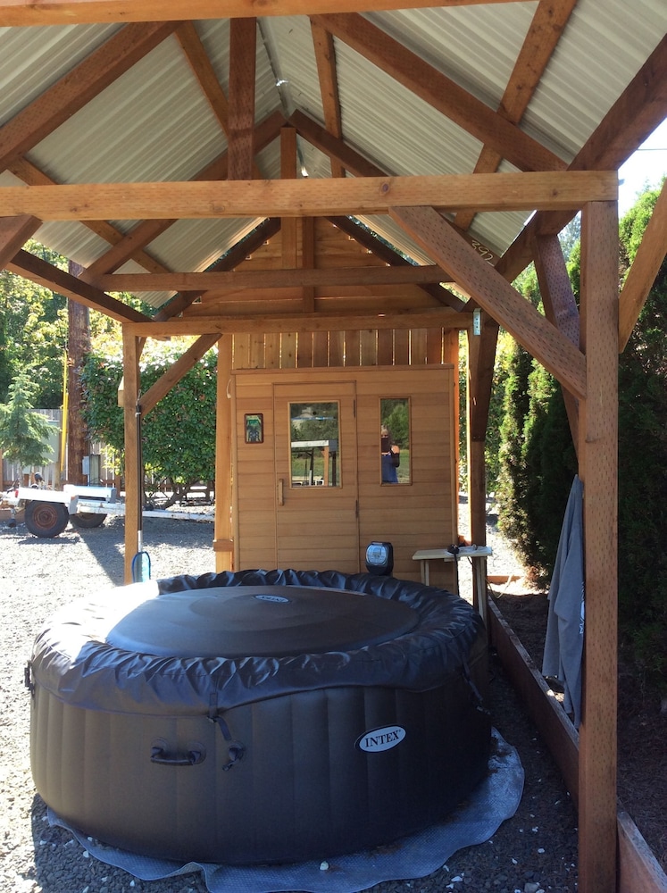 Robin Hood Village Resort - photo 92