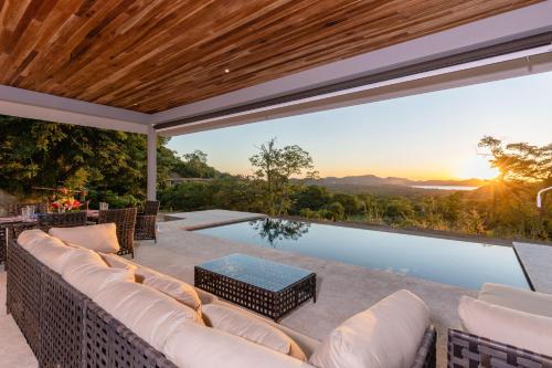 The Haven Mar Vista 2 Br House With Pool And 1 Br Casita — 4-Star Luxury Hotel in Paraiso, Costa Rica