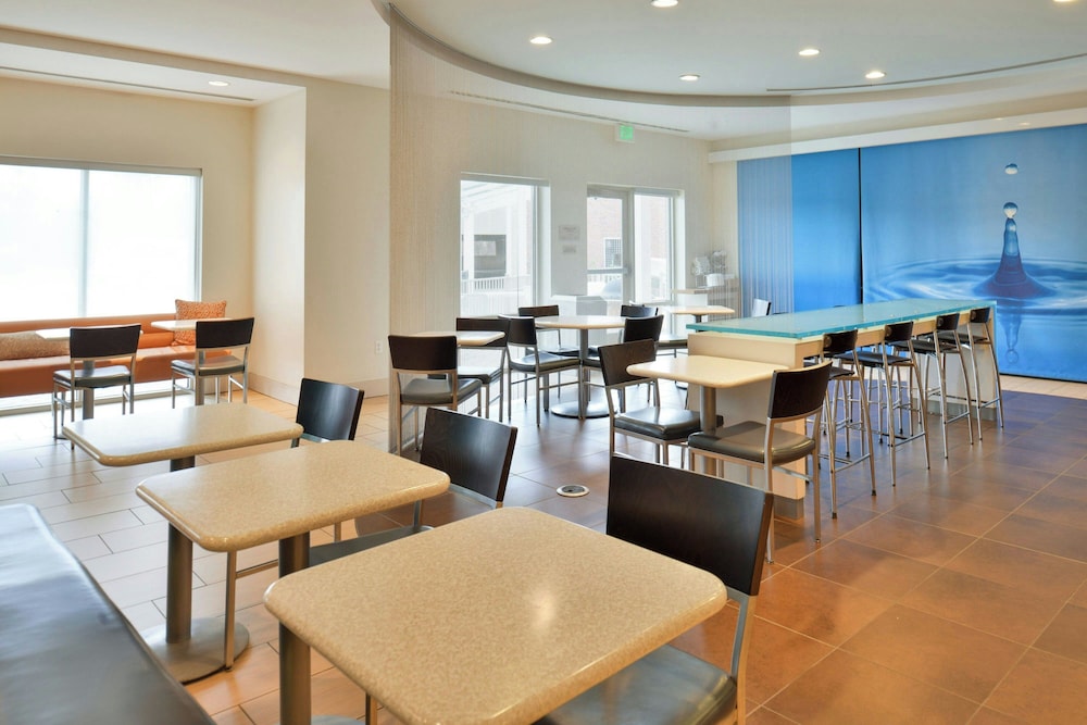 SpringHill Suites by Marriott Fairfax Fair Oaks - photo 24