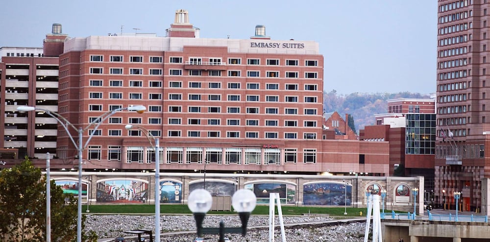 Embassy Suites by Hilton Cincinnati RiverCenter - photo 53