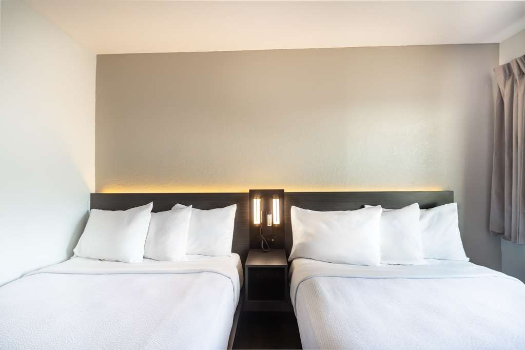 Motel 6 Del Rio Tx - photo 23