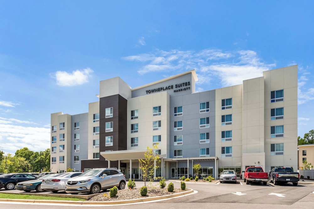 TownePlace Suites by Marriott Greensboro Coliseum Area - photo 29