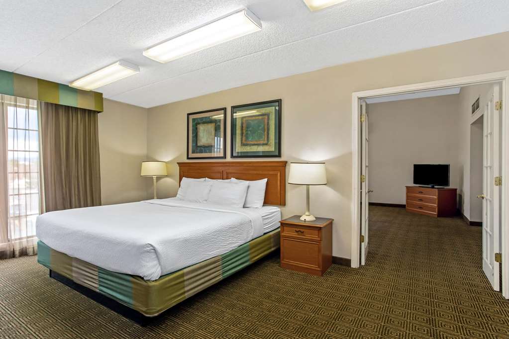 La Quinta Inn by Wyndham Denver Northglenn - photo 44