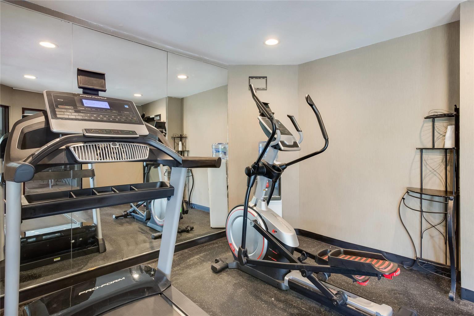 Quality Inn Lees Summit Kansas City - photo 29