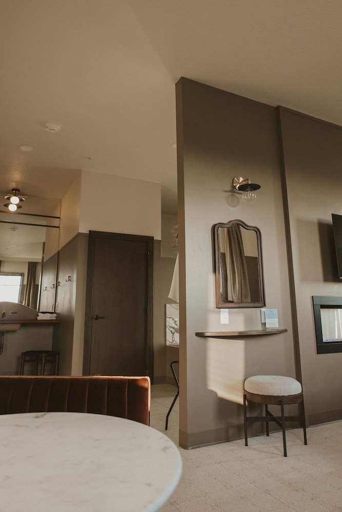 The Atlee Suites - photo 8