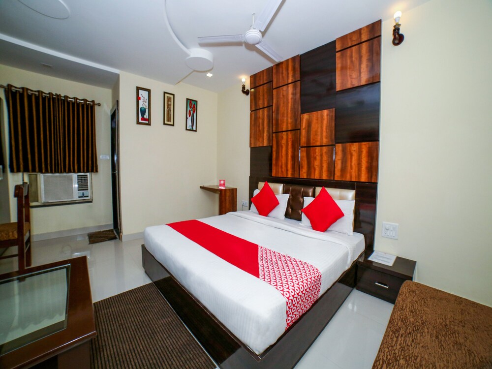 OYO 7367 Hotel Dessert Palm in Gwalior, India