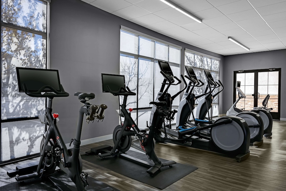 DoubleTree by Hilton Denver International Airport - photo 31