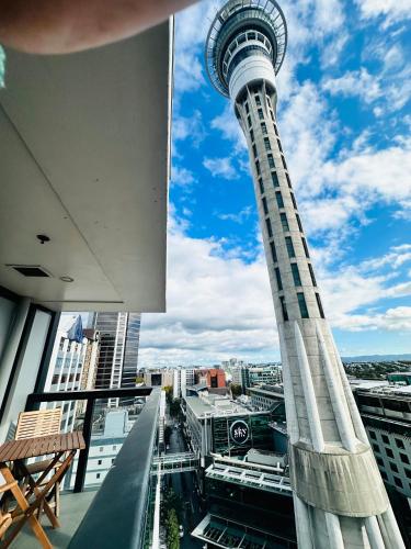 Sky Tower Panorama Suite Luxurious Apartment — 4-Star Luxury Hotel in Auckland, New Zealand