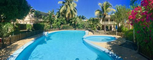 Beachfront Villa in a beautiful and secured complex — 4-Star Luxury Hotel in Flic En Flac, Mauritius