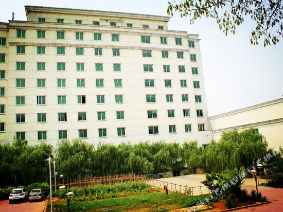 Ronghua Jianguo Hotel in Yima, People's Republic of China