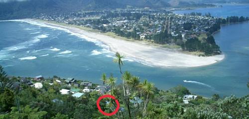 Paku Escape Tairua Bach in Tairua, New Zealand