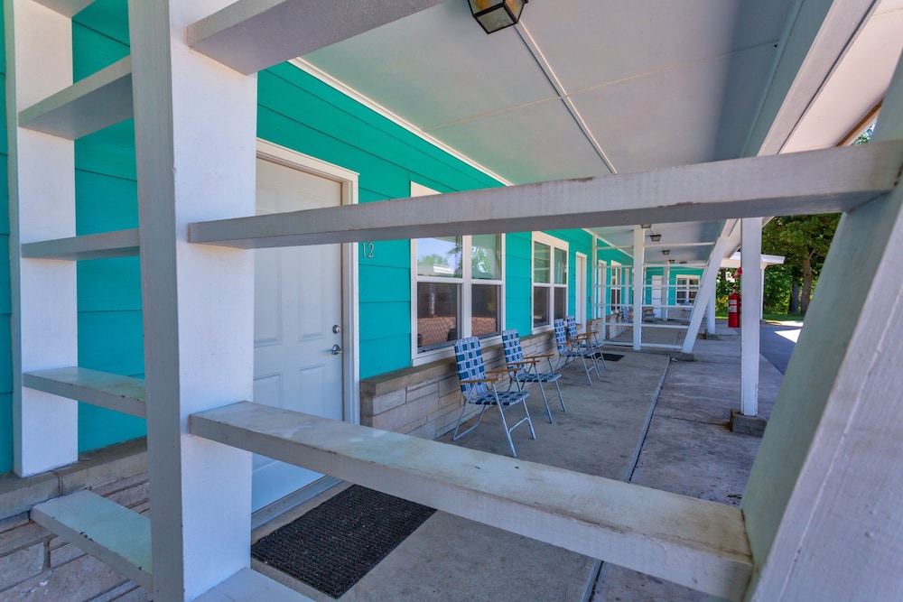 Motel 57 - photo 44