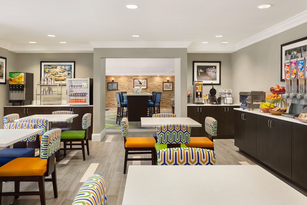 MainStay Suites Columbus near Fort Benning - photo 18