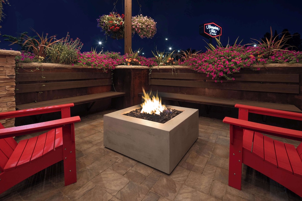 Hampton Inn Pullman - photo 35