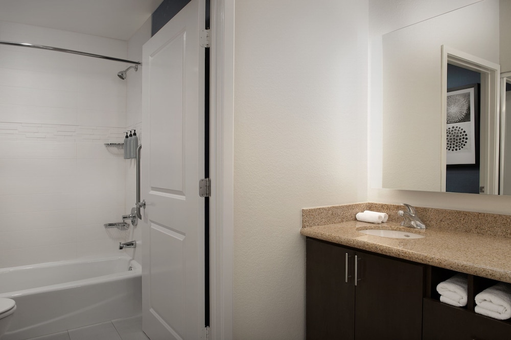 Residence Inn by Marriott Greensboro Airport - photo 22