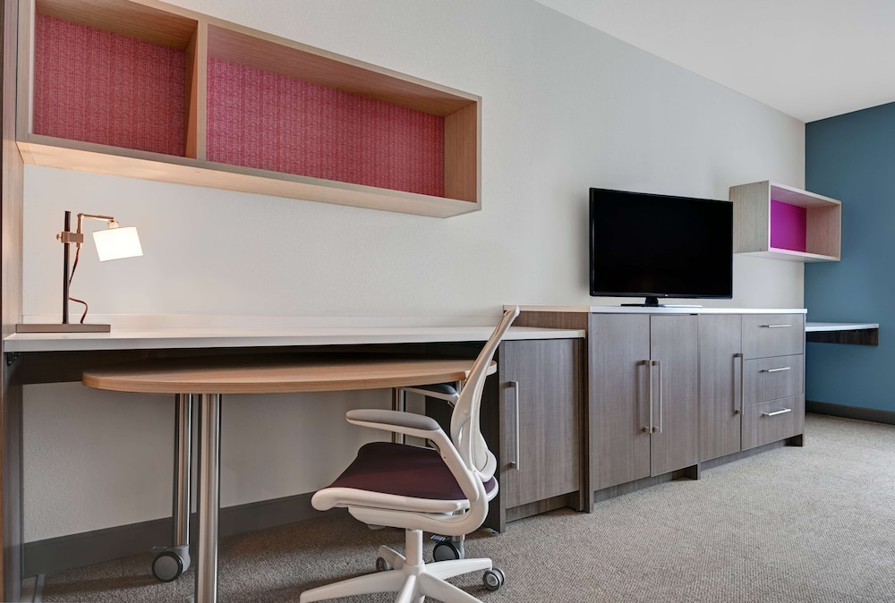 Home2 Suites by Hilton Tracy - photo 13