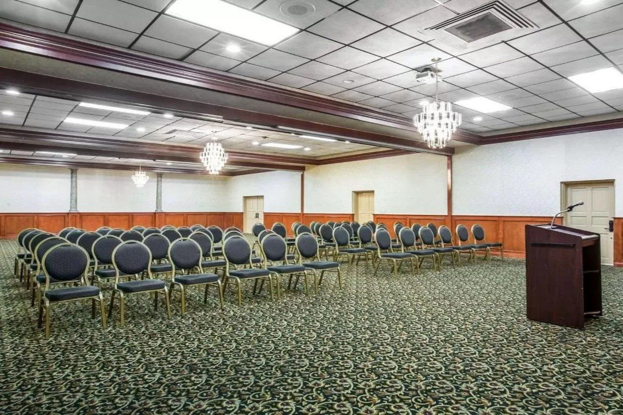 Quality Inn and Suites Kingston - photo 5