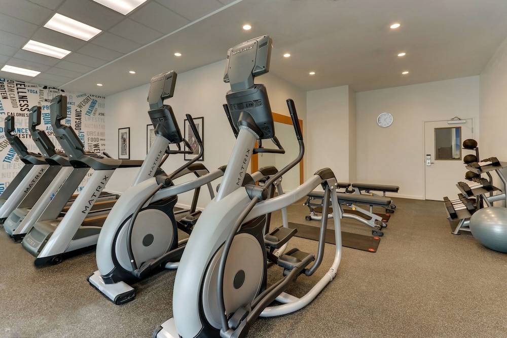 TownePlace Suites by Marriott Houston I 10 East - photo 42