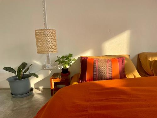 Baan KhaoSoi Private room in a rooftop hostel 3rd floor
