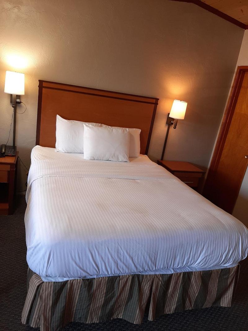 Anchor Bay Inn By OYO Reedsport - photo 7