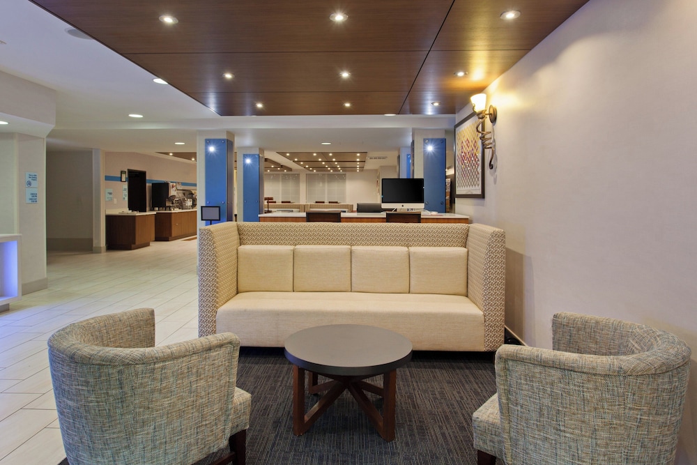 Holiday Inn Express Hotel & Suites Oakland Airport by IHG - photo 40