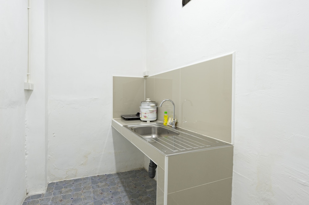 Cozy TownHouse HuaLampong