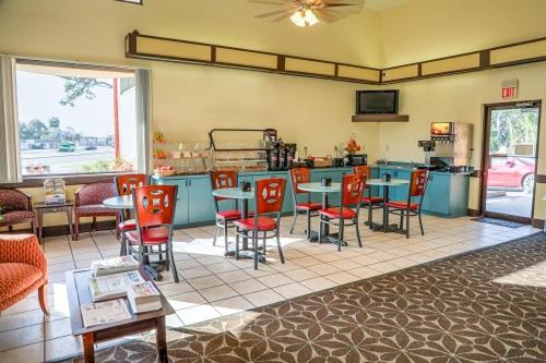 River Side Inn - photo 15