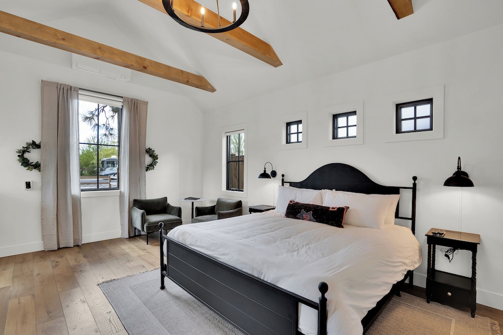 The Scout Boutique Cottages - photo 9