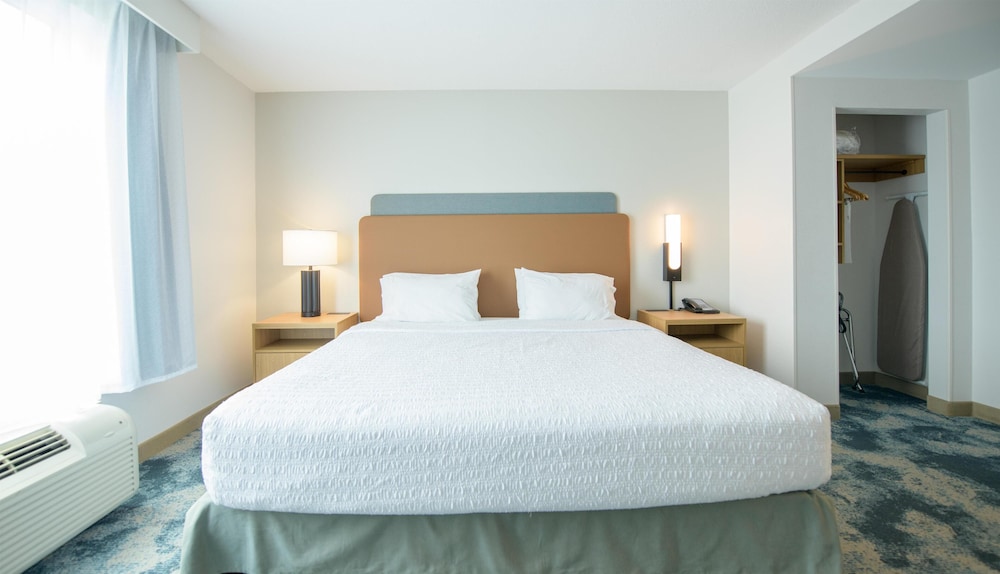 Hampton Inn Presque Isle Maine - photo 16
