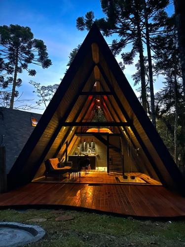 Chalé Villa Nature — 4-Star Luxury Hotel in Campos Do Jordao, Brasil