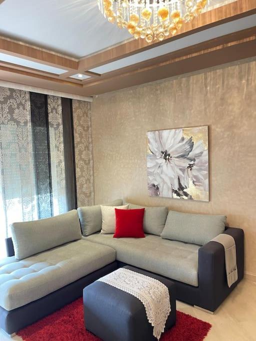 Big Luxury Apartment Near Airport — 4-Star Luxury Hotel in Zawyat An Nwacer, Morocco