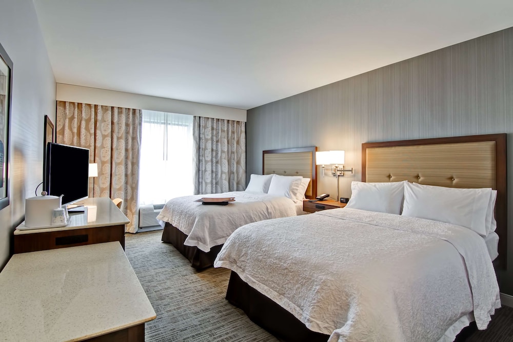 Hampton Inn & Suites Detroit Troy - photo 15