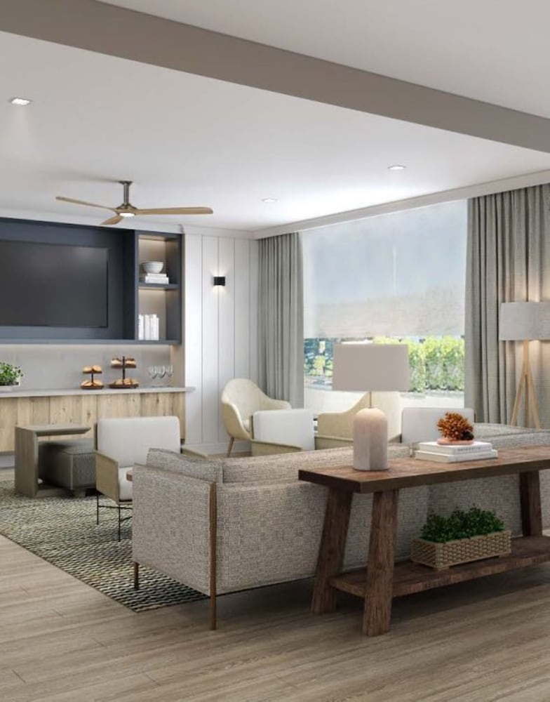Newport Harbor Island Resort - photo 10