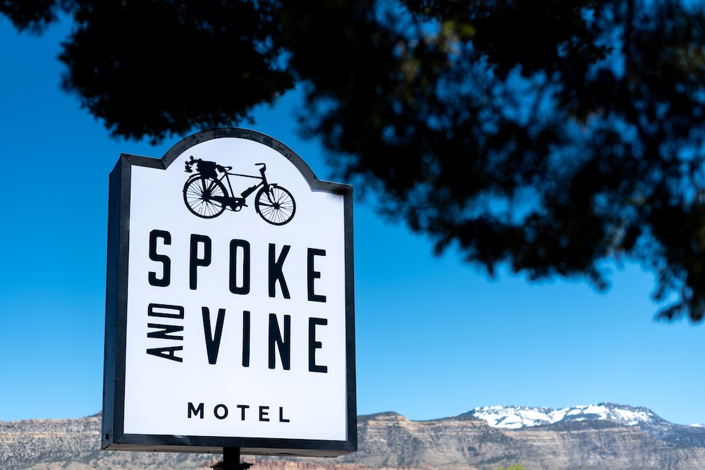 Spoke and Vine Motel - featured photo