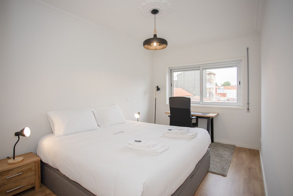 Liiiving Modern Design Home — 4-Star Luxury Hotel in Porto, Portugal