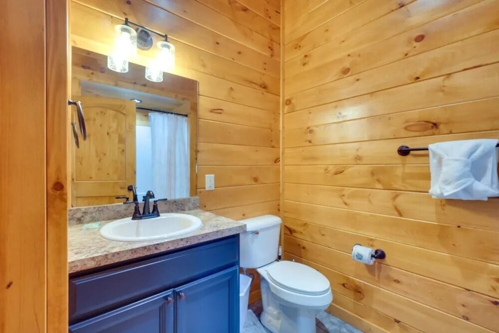 Sensational Views 4 Bedroom Cabin by Heavenly Views Resort - photo 28