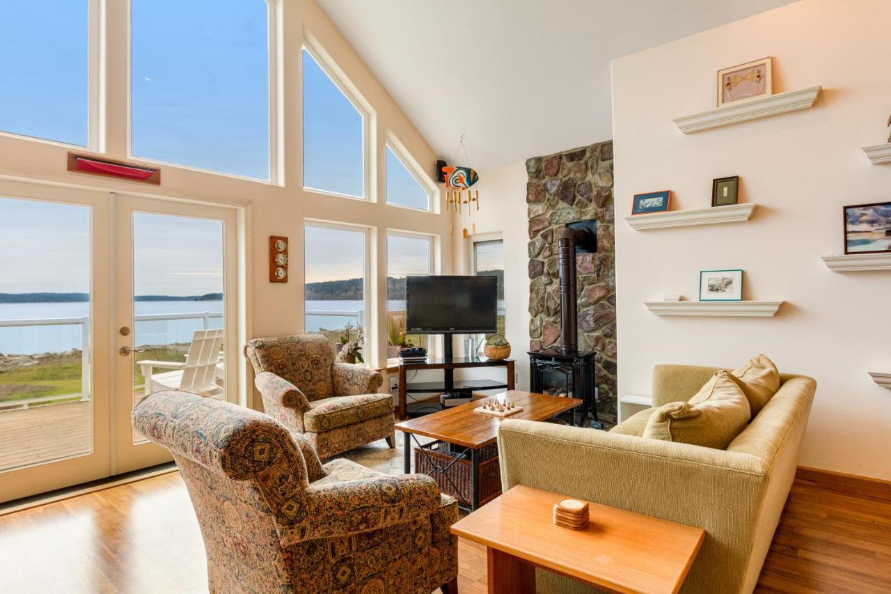 Eastside Beachside - carbon neutral hotel in Unknown City