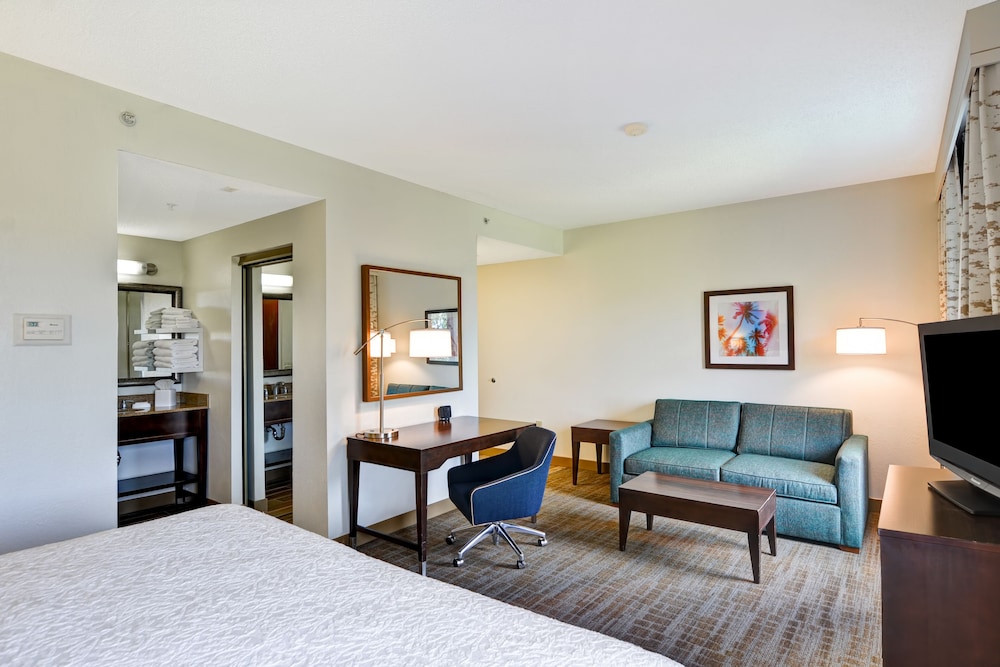 Hampton Inn & Suites Boynton Beach - photo 18